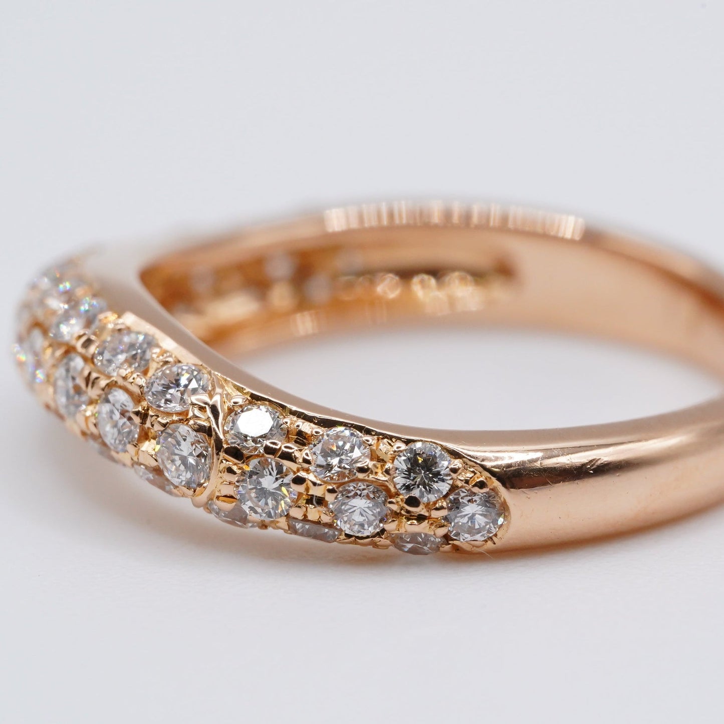 K18 ダイヤモンド パヴェリング 0.686ct ウェーブデザイン 約8号 鑑別書付き