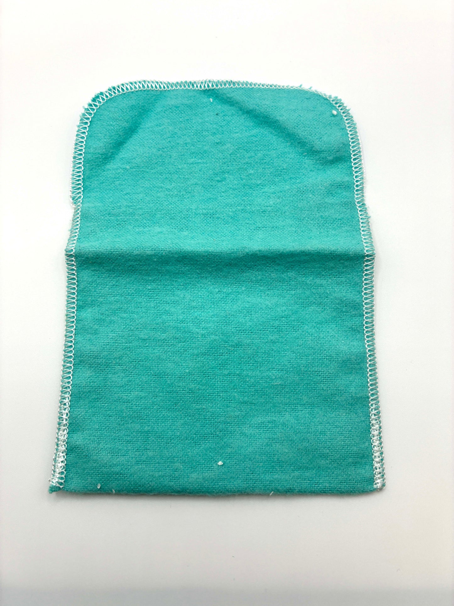 ティファニーのアイコン「Tワイヤー ブレスレット」 AU750（K18）ゴールドの輝きが美しい、時代を超えて愛されるお品です